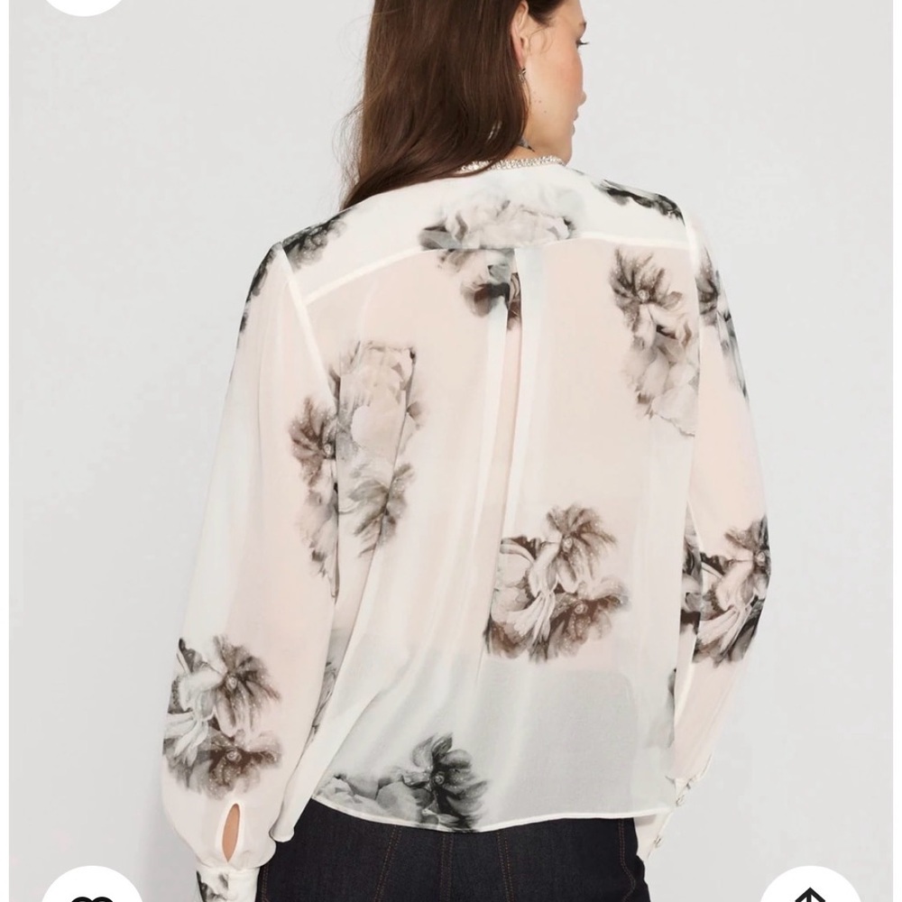 NWT White House Black Market Black and White in Floral Blouse - Picture 3 of 5